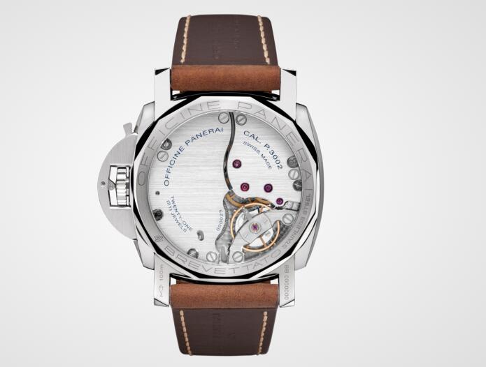 The beauty of the movement could be appreciated through the transparent caseback.