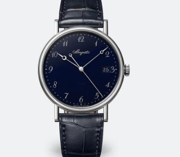 Breguet Classique looks elegant and noble, which will enhance the charm of gentlemen.