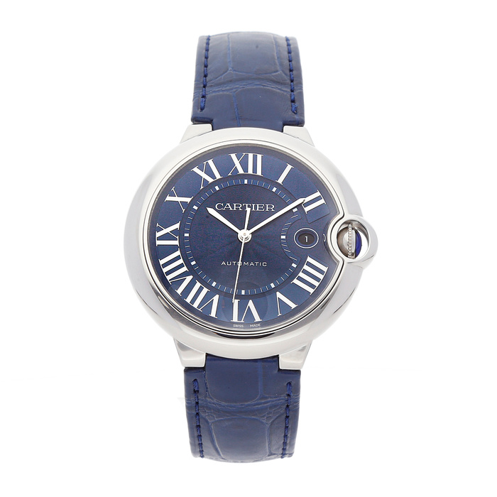 The blue dial fake watch has blue strap.